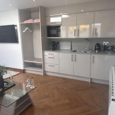 Dafarn Newydd Lodge Клангефни Екстериор снимка