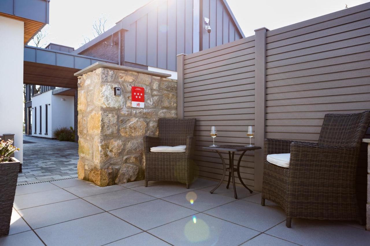 Dafarn Newydd Lodge Клангефни Екстериор снимка