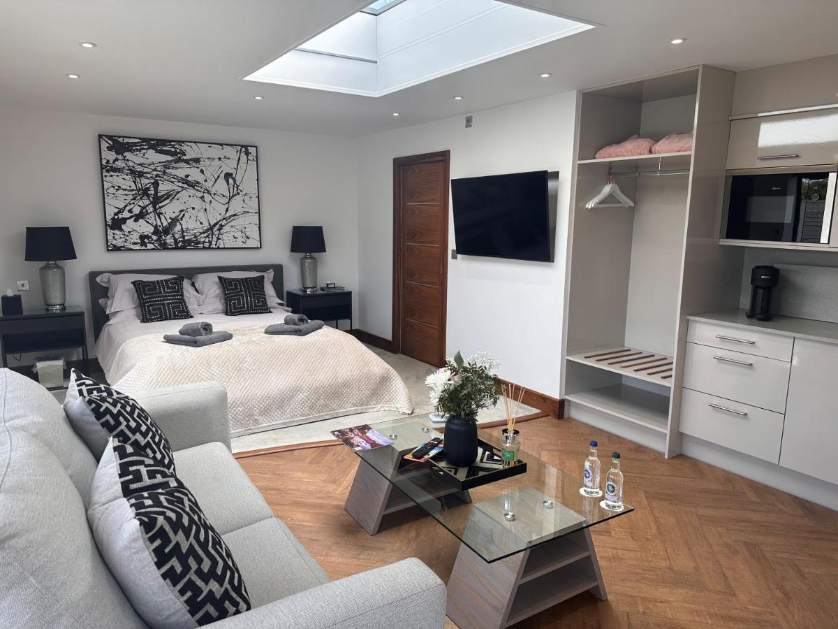 Dafarn Newydd Lodge Клангефни Екстериор снимка